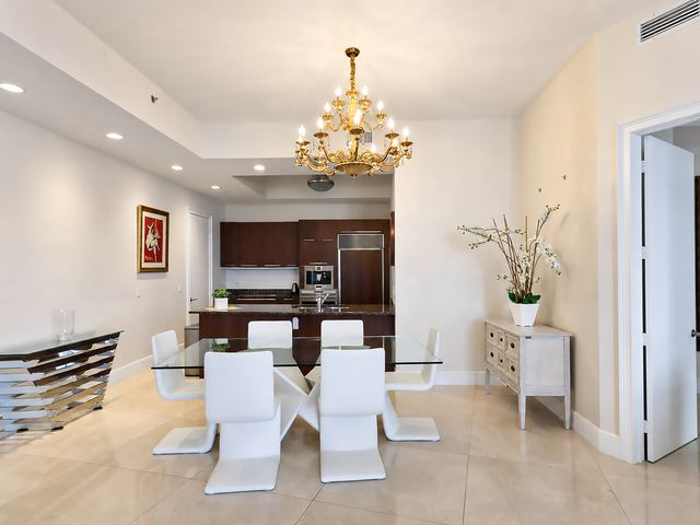 Residence 4007 property photo 14